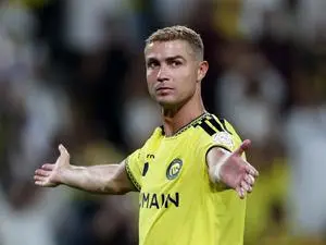 CR7, com queda de desempenho, tem o milésimo gol ameaçado por promessa de aposentadoria. É frustrante ver atletas com t…