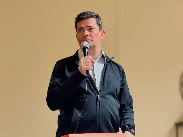 44,7% das intenções de voto pra Moro lideram a disputa pelo governo do Paraná, segundo pesquisa. O fato é que ele tá na…