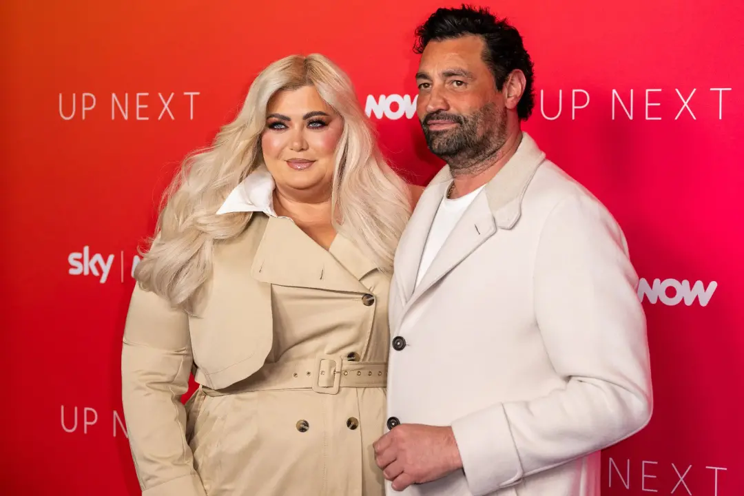 Gemma Collins recebeu uma carta de um perseguidor alegando que seu noivo Rami Hawash tem traído e teve um filho secreto…