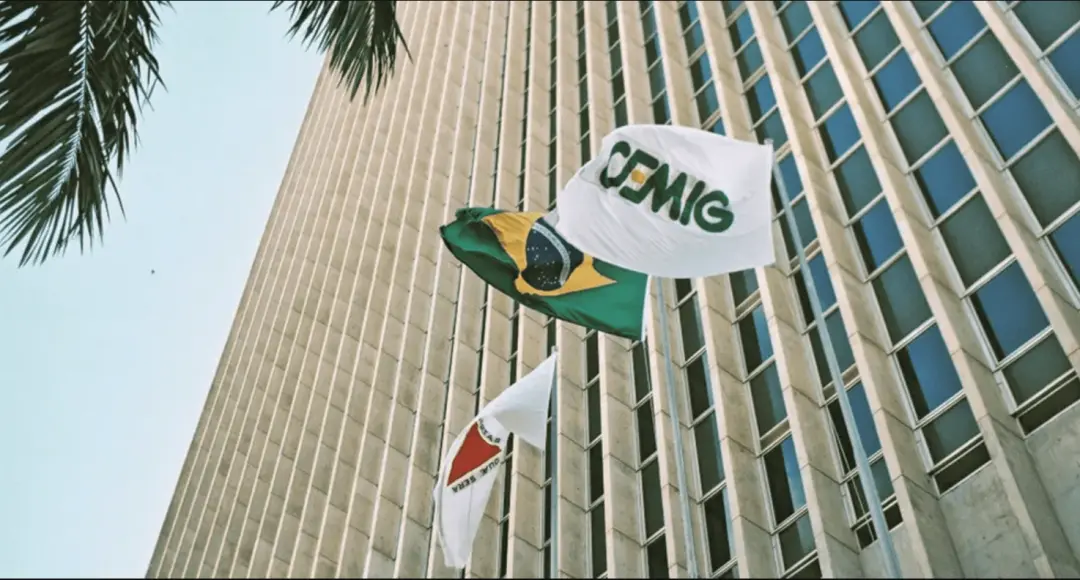 JPMorgan manteve a recomendação de venda da Cemig, com preço-alvo em 13 reais para 2027. A cautela se deve às incerteza…