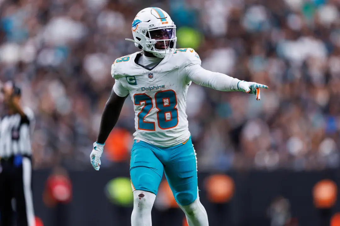 Miami Dolphins perdeu de 27 a 13 para os Raiders, e o ataque terrestre não funcionou como o plano inicial de Hafley. É …
