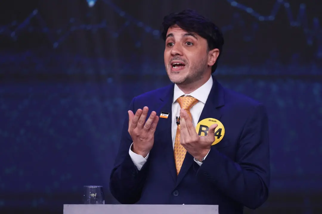 Renan Santos pediu ao TSE a suspensão do reajuste de 15% do Bolsa Família assinado por Lula. Essa medida perto da eleiç…