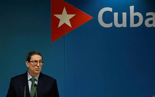 EUA impõem sanções a oito empresas cubanas focadas em minerais e defesa, além de três oficiais militares. A concentraçã…