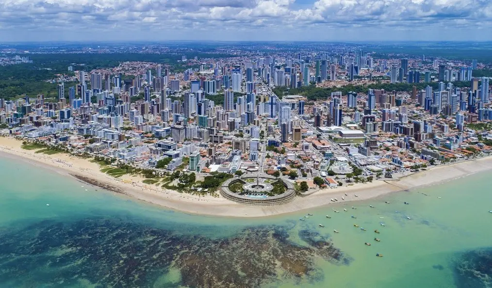 João Pessoa atraindo investidores além das praias, o interesse no mercado imobiliário cresce, com a cidade sendo tercei…
