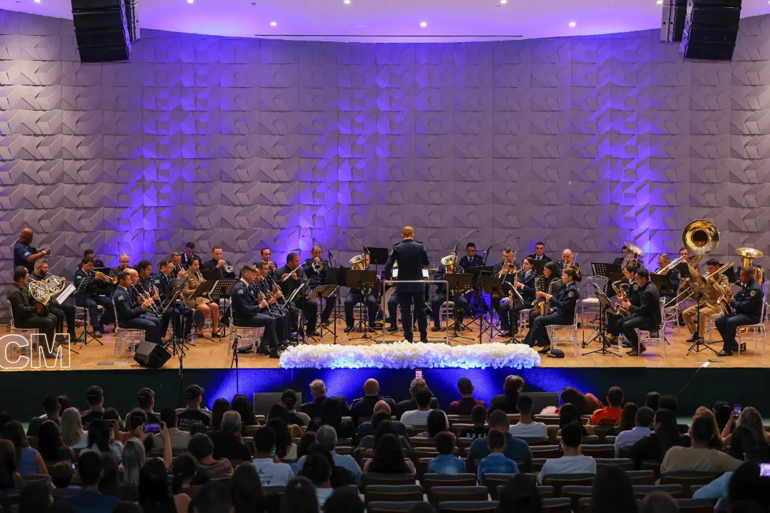 Concerto de 20 anos da Banda de Música da GCM aconteceu na Assembleia Legislativa de Goiás. É bom ver a corporação usan…