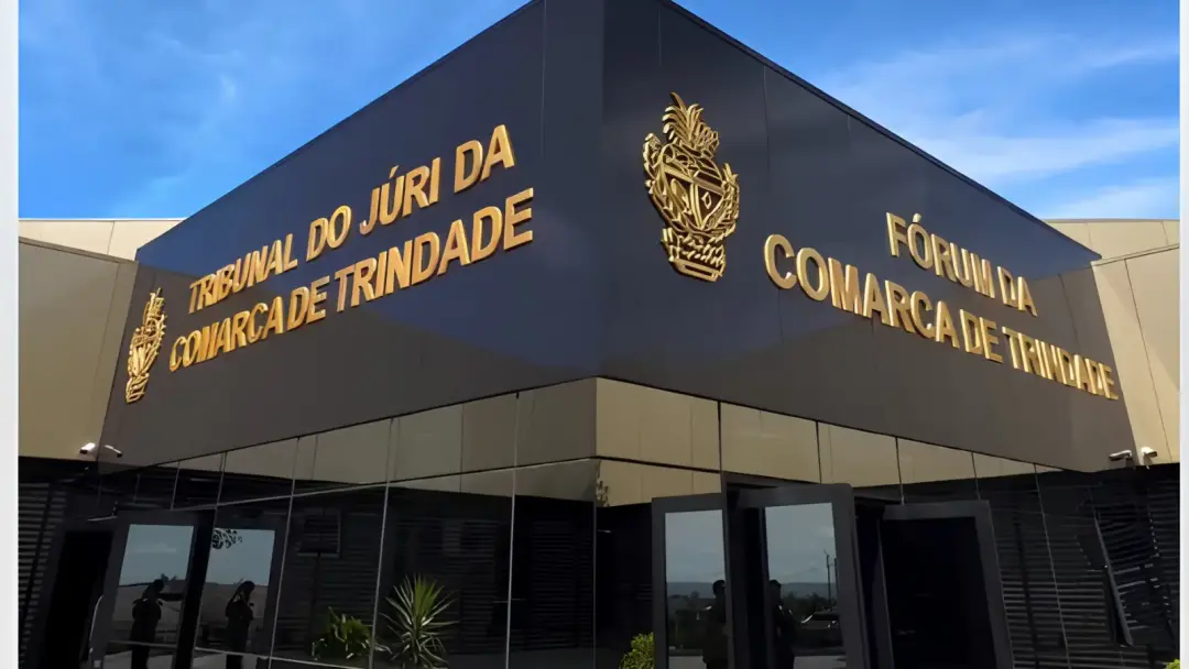 Três pessoas foram condenadas a pagar R$ 8.105 por danos morais na Justiça de Trindade por atacar a saúde de uma eleito…