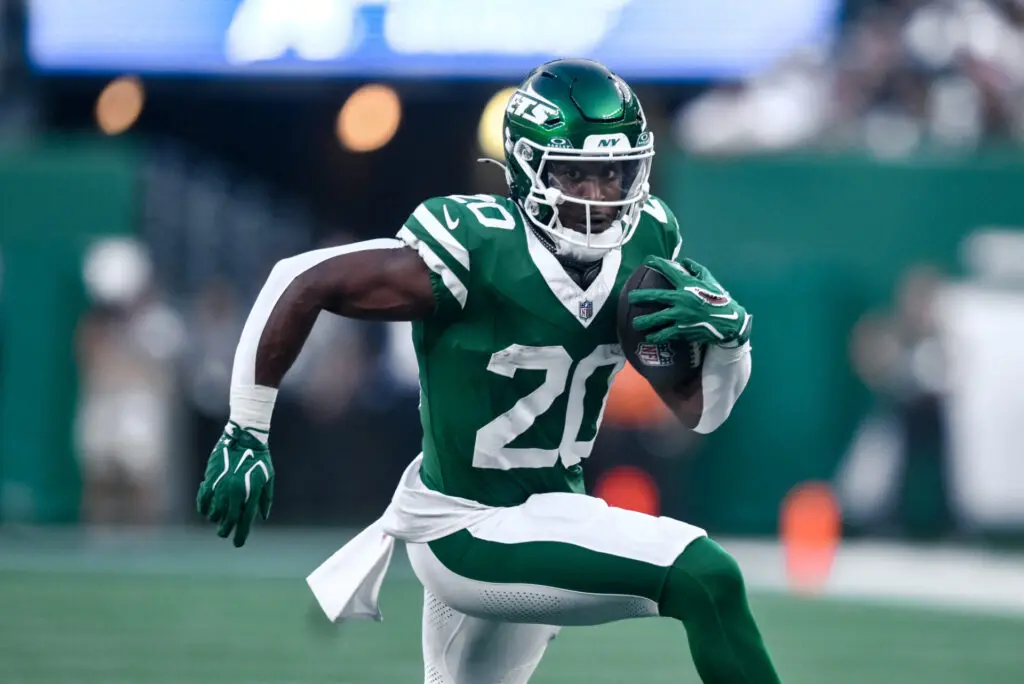 Breece Hall correu 130 jardas contra Green Bay, sem touchdowns espetaculares. Aquele jogo sem brilho é que mostra a con…