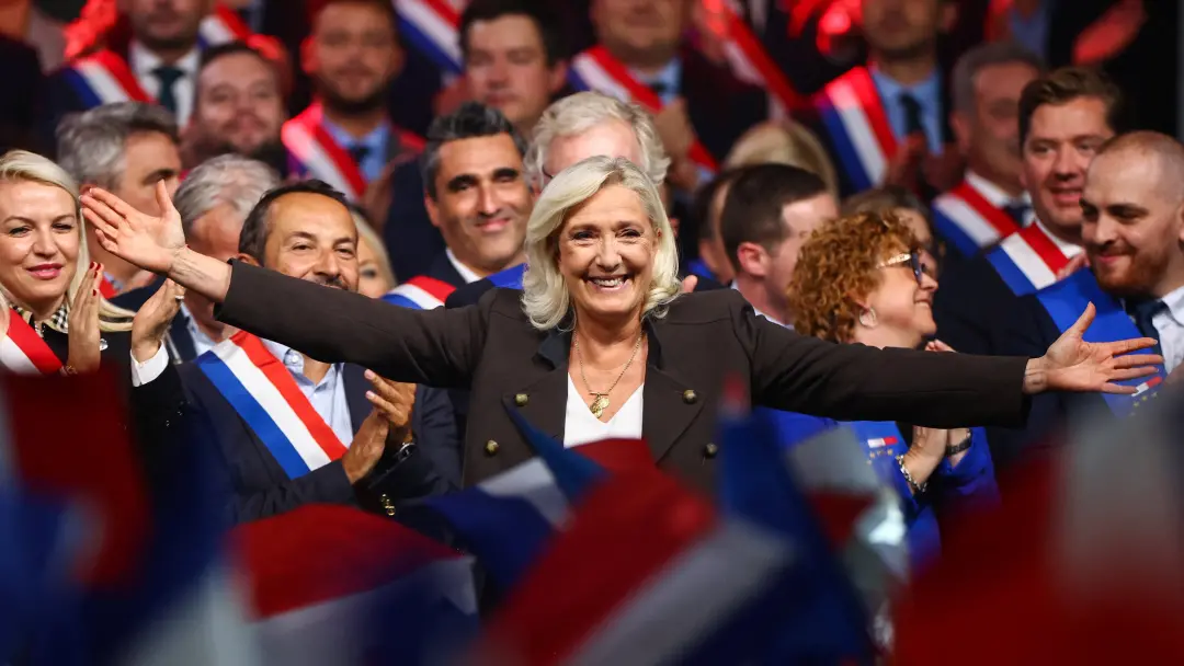 Prima de risco francesa ultrapassa 100 pontos básicos, o primeiro desde 2012. A alta vem da inflação persistente e dos …