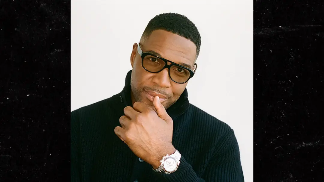 Michael Strahan falou sobre aparecer sem roupa em Magic Mike XXL, disse que foi assustador mas emocionante. É bom ver a…