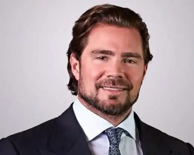 Daniel Vorcaro pede revogação da prisão preventiva usando o pedido de vista do ministro Dino no STF. A defesa alega que…