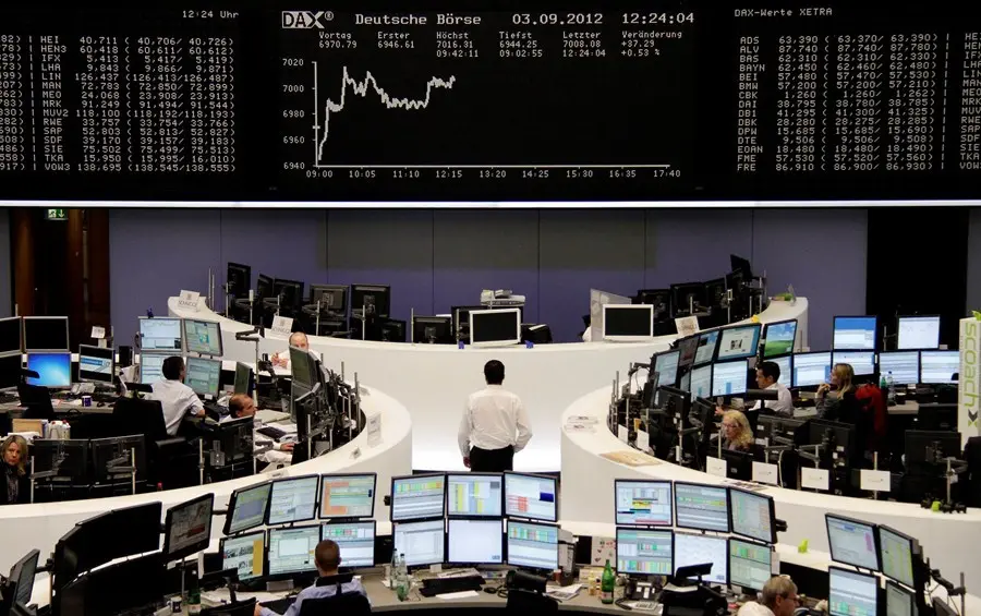 FTSE 100 caiu 1,45% em Londres e DAX recuou 1,63% em Frankfurt nesta sexta. A queda vem da cautela com ativos de risco …