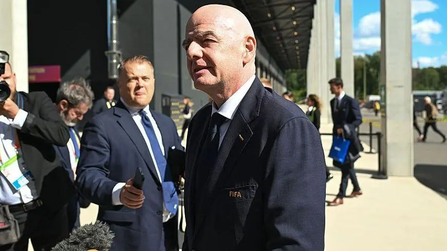 Uefa e Concacaf pediram à Fifa que libere uns 10 milhões de dólares para cada uma das 211 associações membros. A ideia …