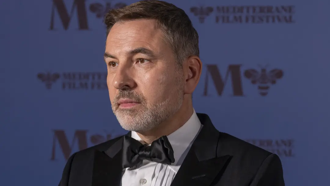 HarperCollins vai parar de publicar o catálogo antigo de David Walliams, já que a agência YMU parou de representá-lo. É…