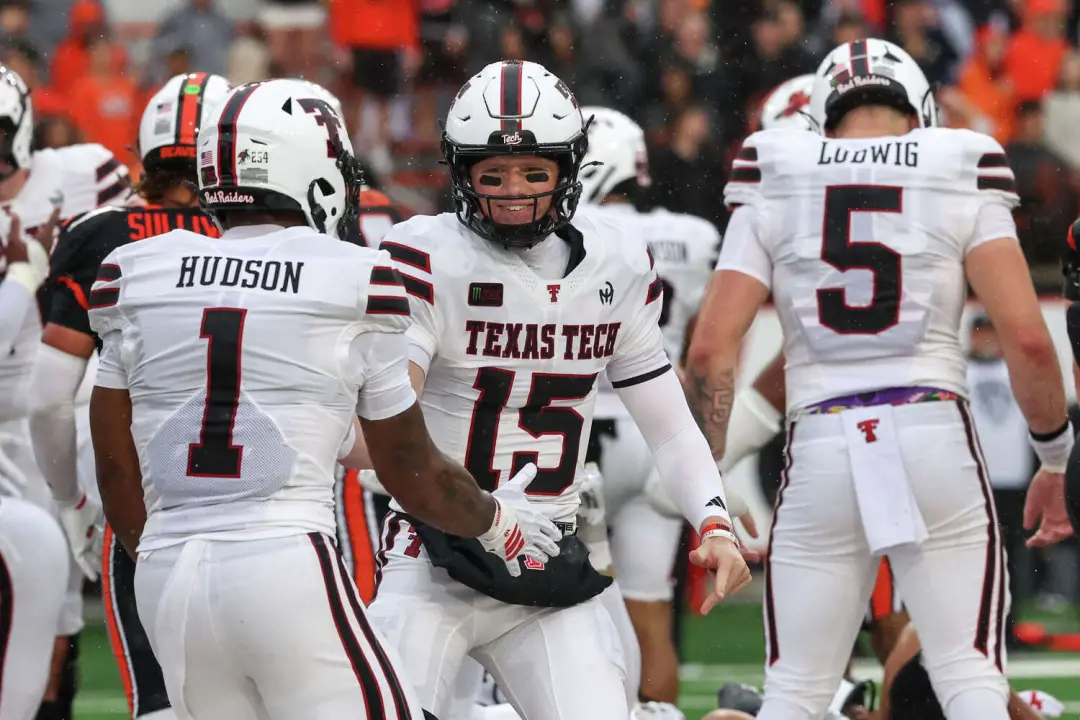 Texas Tech joga contra Houston no dia 18 de setembro, às 19 horas CT, em Lubbock. É um duelo importante na Big 12, e a …