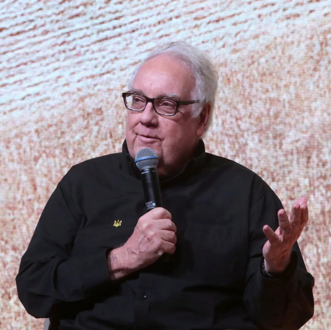 Howard Buffett, com 71 anos, assumirá a presidência da Berkshire Hathaway em substituição ao pai, Warren, mas não condu…