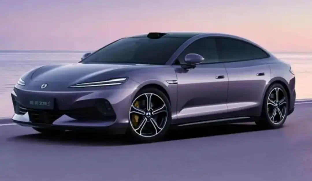 1.100 km de autonomia no novo Denza Z9S, um sedã elétrico de luxo da BYD chega com preço entre R$ 245 mil e R$ 299 mil.…