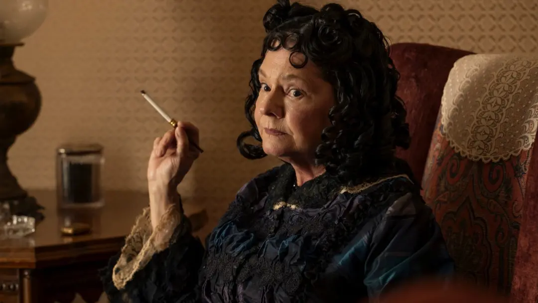 Monster, a série de crime, mistura ficção com fatos reais sobre Lizzie Borden, mas a história de Bertha Manchester é pu…