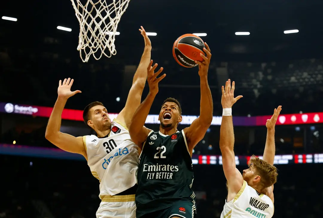 Real Madrid ganhou a Supercopa da Euroliga no Abu Dhabi batendo o Dubai com Edy Tavares marcando 20 pontos. A equipe de…