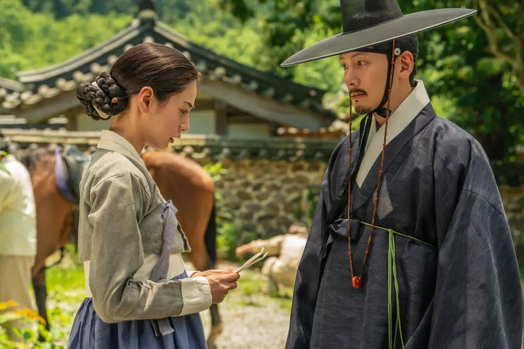 O drama de Les Liaisons dangereuses, ambientado no século XVIII na Coreia Joseon, mostra como ambição corrompe a rigide…