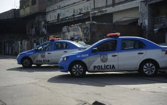 Presidente Lula apresentou um plano piloto de segurança no Rio de Janeiro, focando na integração das forças para combat…