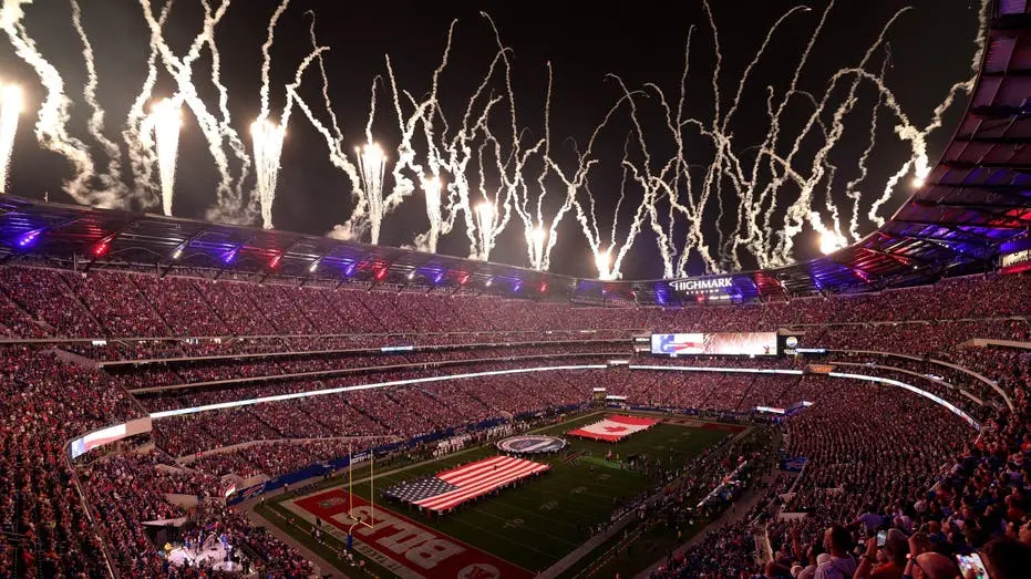 Highmark Stadium, estreia da temporada regular dos Buffalo Bills, teve o início marcando com o hino canadense. Estranho…