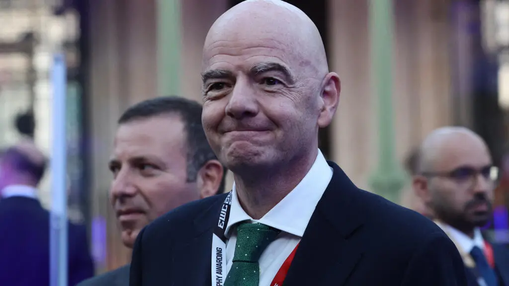 UEFA e CONCACAF pediram para a FIFA liberar 2,1 bilhão de dólares das reservas para as associações membros. Isso aconte…