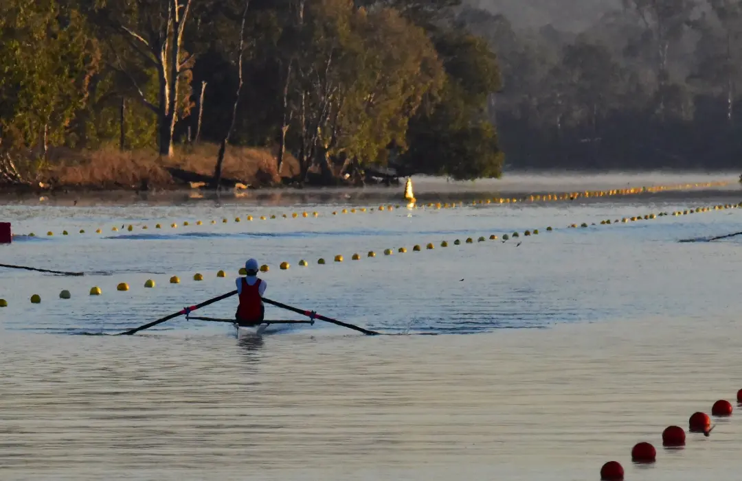 Rio Fitzroy, na Austrália, será palco de provas de remo para os Jogos de Brisbane 2032, apesar da presença de cerca de …