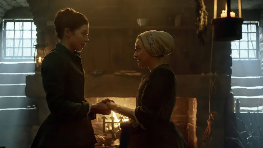 Henry foi jogado em um manicômio nos anos 1920 após o fim da primeira temporada de Outlander, enquanto Julia e o bebê f…