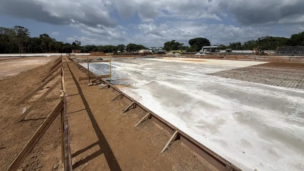 CT do Remo avança com obras em campos e portaria. A construção do novo centro de treinamento tá ganhando forma, com dre…