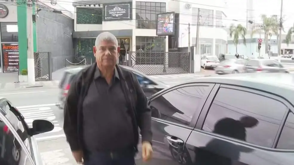 Milton Leite, ex-presidente da Câmara Municipal de São Paulo, se entregou à polícia na tarde de sexta-feira, após ser a…