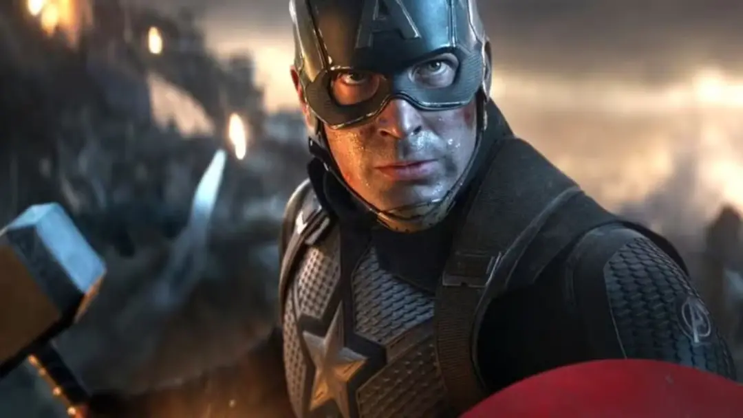 Steve Rogers, Capitão América, mantém seu código moral protegendo pessoas, mesmo quando o governo ou vilões atacam sua …