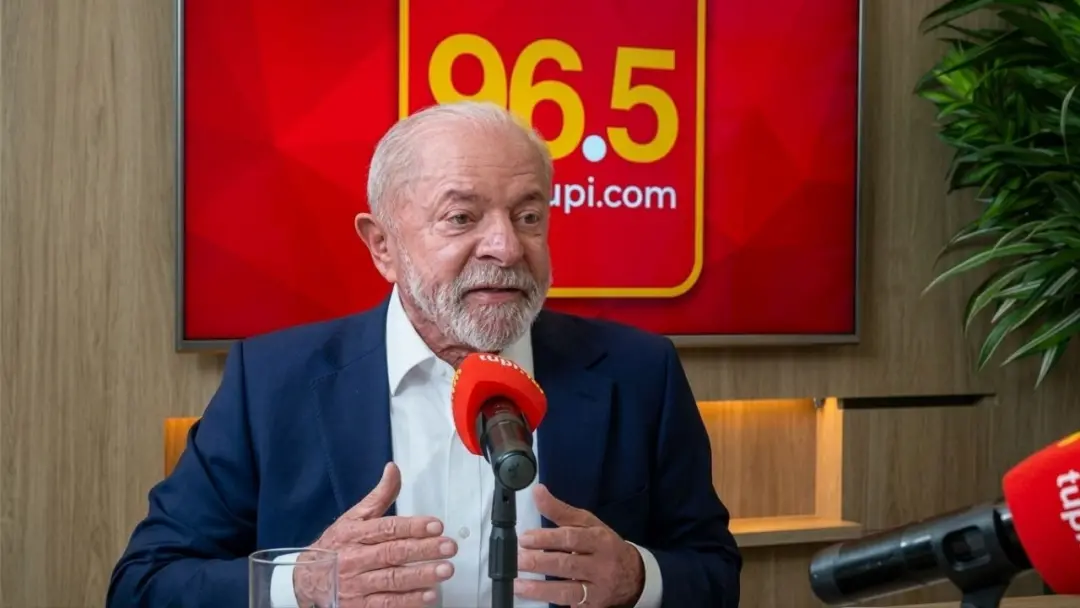 Lula fala que Bolsonaro autorizou o banqueiro Daniel Vorcaro a criar o Banco Master, que derreteu 60 bilhões de reais. …