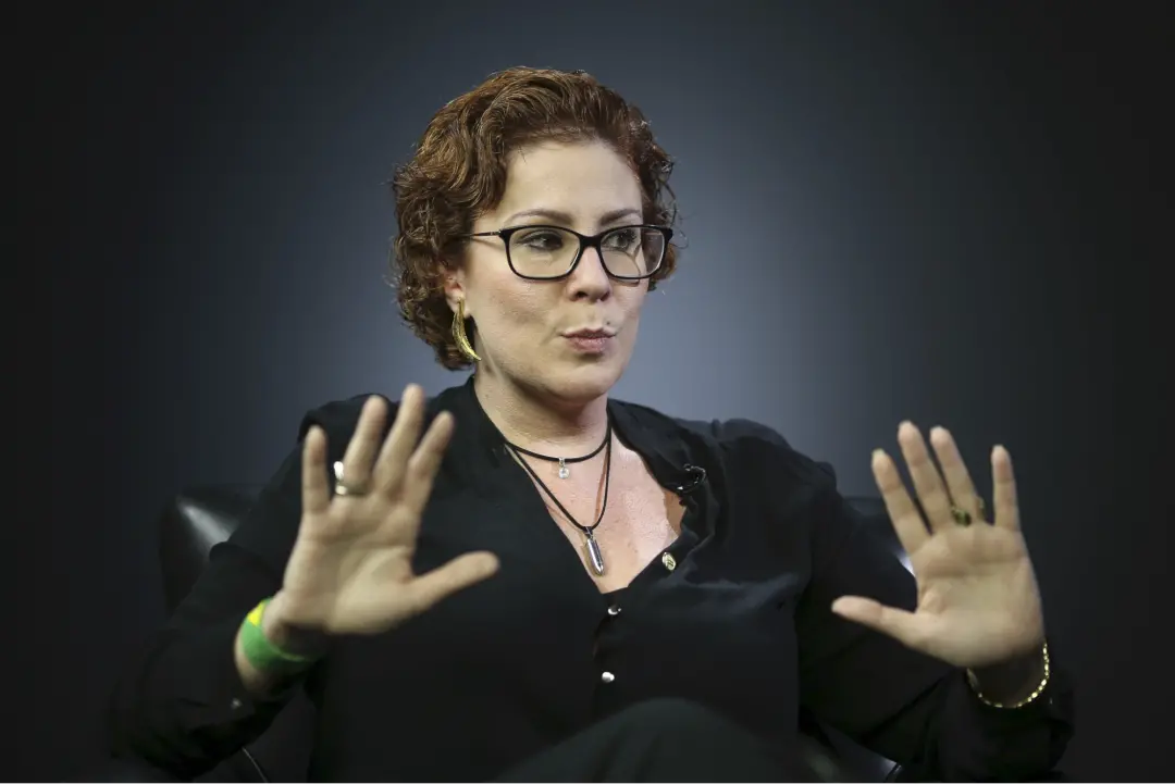 Carla Zambelli tem defesa preparando ofensiva jurídica em vários lugares para tentar anular condenações no Supremo Trib…