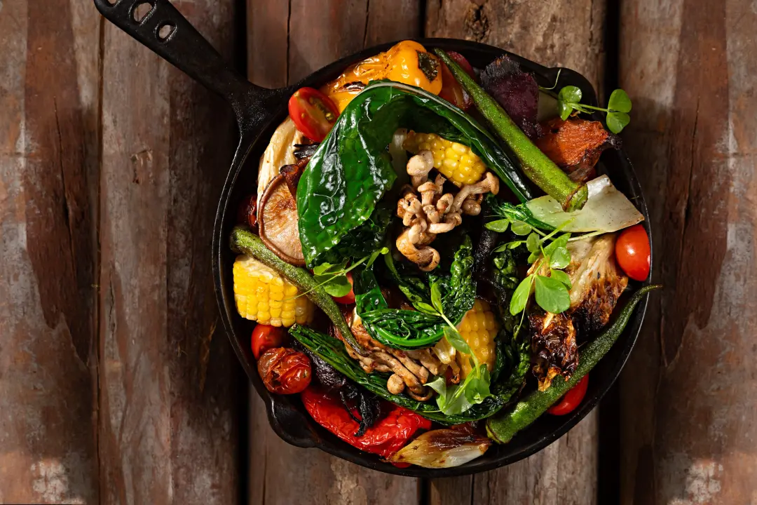 Sud, o Pássaro Verde, foi eleita Melhor Brasileiro no Prêmio Rio Show de Gastronomia 2026. A filosofia de menos pode se…