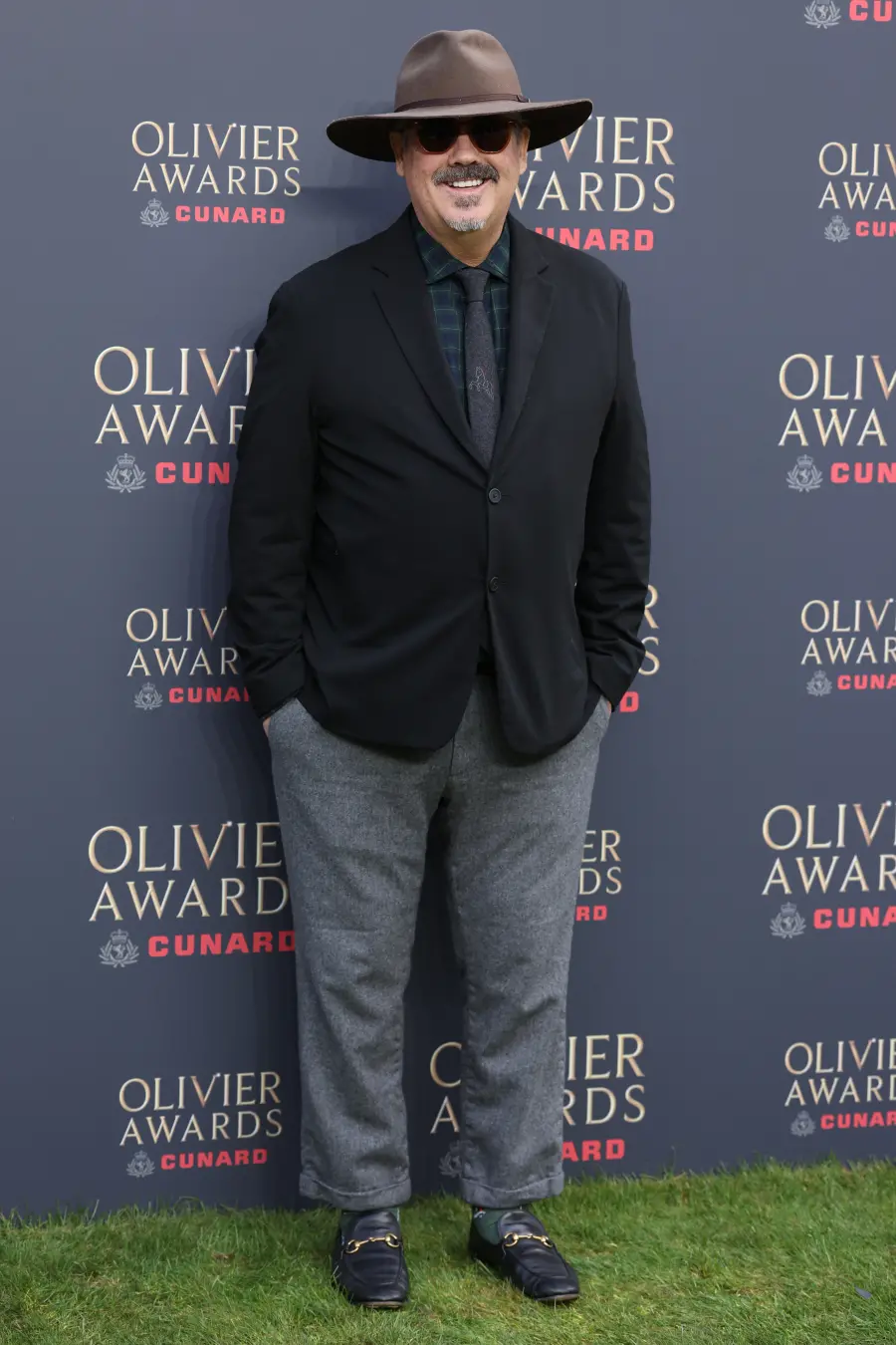 Duncan Sheik, cantor Barely Breathing, faleceu aos 56 anos após um mal súbito. É um lembrete frágil da vida, como a gen…