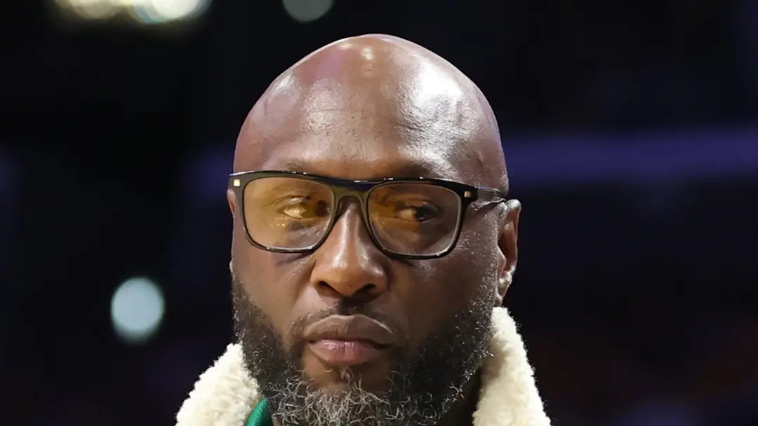 Lamar Odom e a namorada Rachel Bradley trocaram mensagens tensas com o ex-marido Milton Bradley, com textos como um sob…