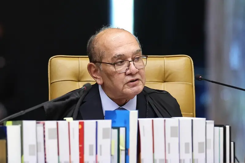Gilmar Mendes decidiu que o reajuste de 15,04 por cento no Bolsa Família não fere regras eleitorais. A medida é vista c…