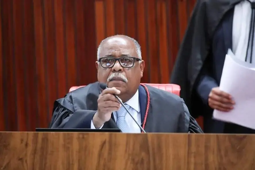 Conversas entre Daniel Vorcaro e o ministro Benedito Gonçalves do STJ mostram proximidade, trocas de mensagens e planos…