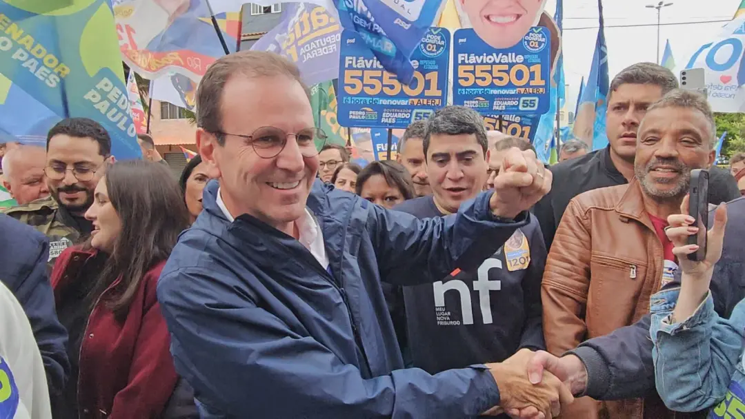 Paes disse que seu candidato é Lula e justificou a ausência em agenda oficial do presidente no Rio dizendo que seria pr…