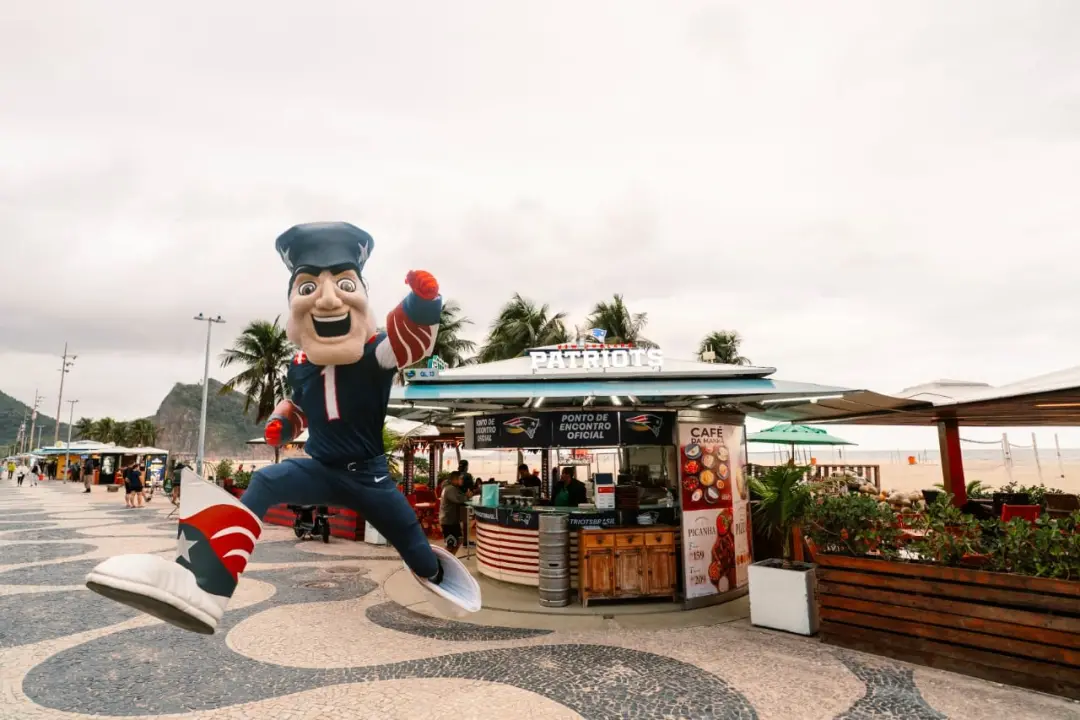 Copacabana recebe quiosque dos New England Patriots na semana de jogos da NFL, com atrações gratuitas no Posto 2. É int…
