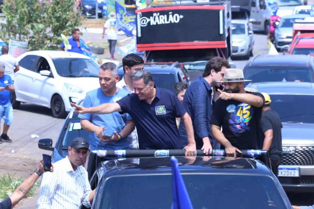 Marconi Perillo fez carreata pela Região Metropolitana de Goiânia, falando sobre investimentos e o Hospital Estadual de…