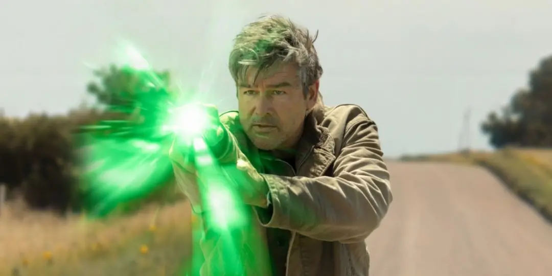 DC Studios lança plano com Superman em julho de 2025, seguindo Creature Commandos em 2024. A sequência de filmes e séri…