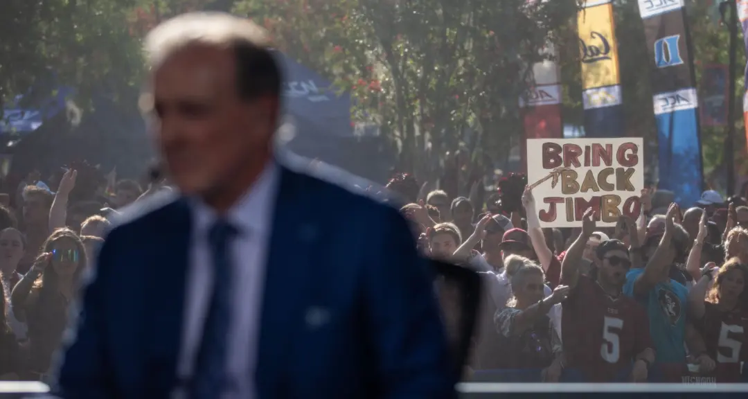 Jimbo Fisher pode voltar pro Florida State, o time que ele comandou antes. Pensa bem, ele tem histórico de sucesso lá, …
