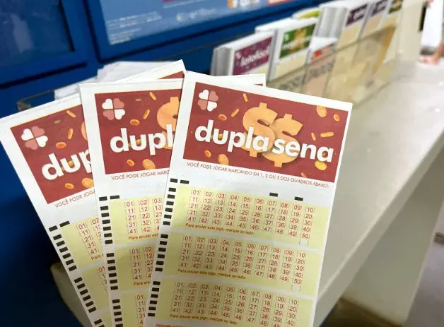Dupla Sena concurso 3010 teve 17 apostas no primeiro sorteio com 5 acertos, valendo quase 5 mil reais cada. A gente tor…