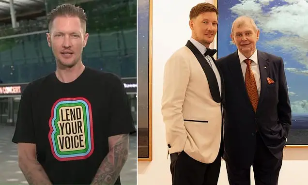 Rob Farnham contou que o músico lendário John Farnham ainda canta em casa mesmo após várias cirurgias por câncer oral. …