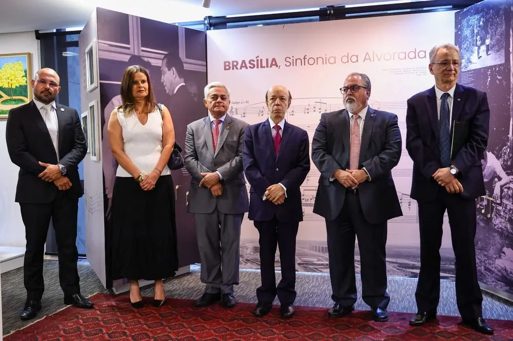 TJDFT homenageou 187 motoristas no Memorial, um reconhecimento importante para quem mantém a Justiça funcionando. O tra…
