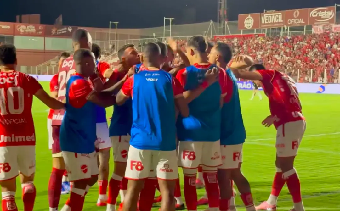 Vila Nova vence América-MG por 1 a 0 em Goiânia e assume a vice-liderança da Série B. Isso mostra como o fator casa pod…