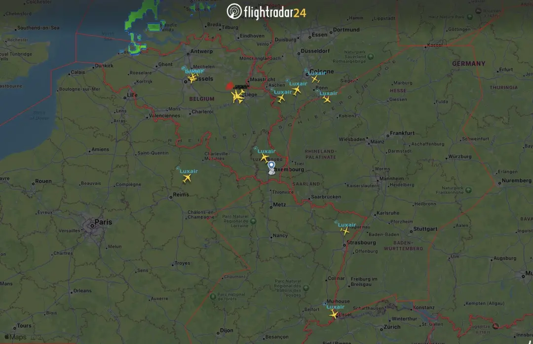 Aeroporto de Luxemburgo teve tráfego aéreo interrompido por drones não autorizados na noite de sexta. Essa pausa de pre…