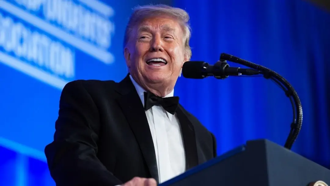 White House Correspondents Association chamou a proibição de jornalistas do Trump como quebra constitucional. A liberda…