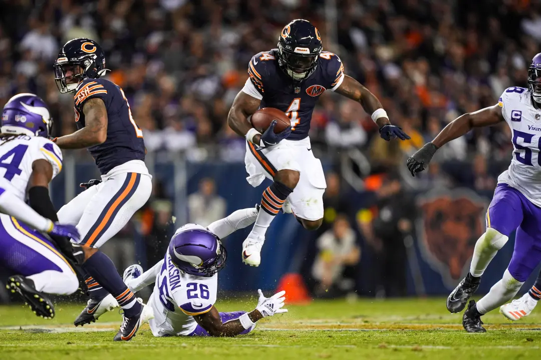 Chicago Bears e Minnesota Vikings se enfrentam no domingo; o jogo tem um total projetado de 47,5 pontos. Acho que vai t…